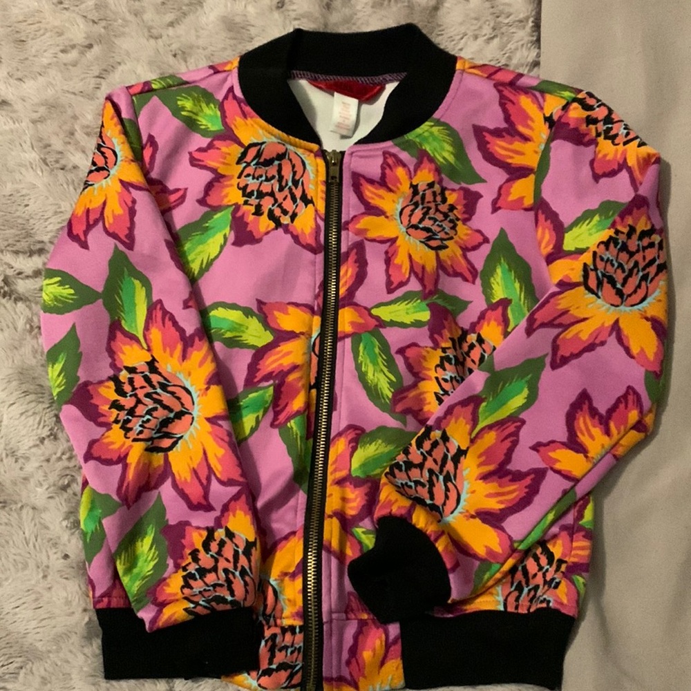 Cute zipper jacket